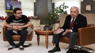 Başkan Şadi Özdemir’den gençlere  “Yanınızdayız” mesajı