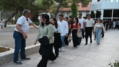 Başkan Topaloğlu’ndan öğrencilere motivasyon yemeği