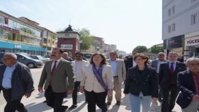 Başkan Ünlüce ilçe ilçe dolaşıyor