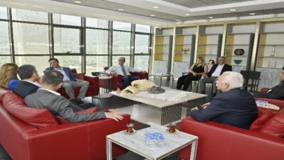 Başkan Zeyrek DİSK heyetini konuk etti