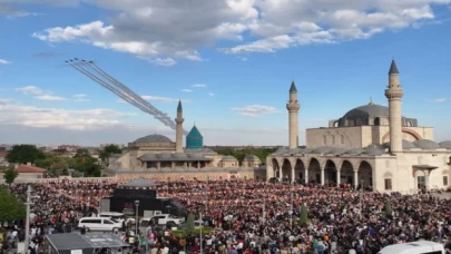 Binlerce Konyalı ’Teşrif-i Mevlana’da