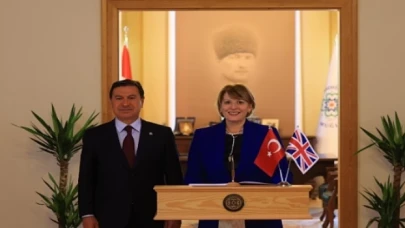 Birleşik Krallık Ankara Büyükelçisi Jill Morris Muğla Büyükşehir Belediye Başkanı Ahmet Aras’ı ziyaret etti