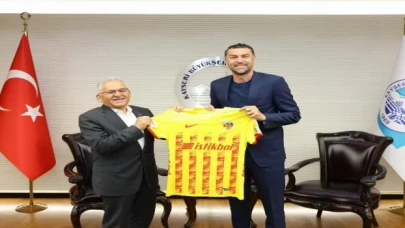 Burak Yılmaz’dan Memduh Büyükkılıç’a ziyaret