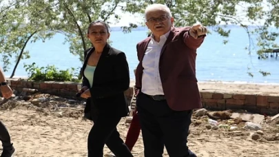 Burhaniye Belediyesi tarafından Ören’de kamulaştırılan alanda yeşil alan ve peyzaj çalışmasına başlandı