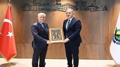 Bursa Büyükşehir Belediye Başkanı Mustafa Bozbey, İnegöl Belediye Başkanı Alper Taban’ı ziyaret etti