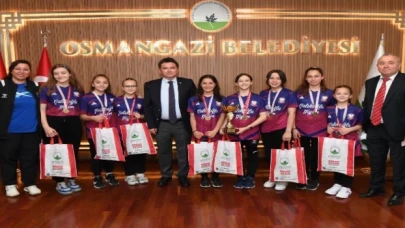 Bursa Osmangazili şampiyonlardan Başkan Aydın’a ziyaret