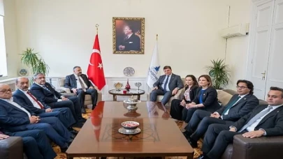 CHP Ege Bölgesi İl Başkanlarından Başkan Tugay’a tebrik ziyareti  Başkan Tugay: “Bizler Cumhuriyet’i kuran partinin mirasçılarıyız”