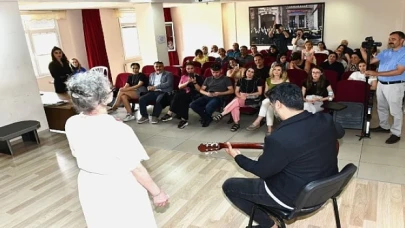 Çiğli Belediyesi Türkçe Okuma Yazma Kursu Sona Erdi