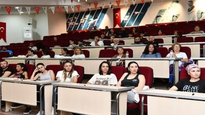 Çiğlili Sporseverler Sağlıklı Beslenme Seminerinde Buluştu