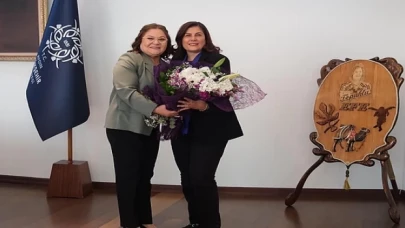 Didim Belediye Başkanı Hatice Gençay, Aydın Büyükşehir Belediye Başkanı Özlem Çerçioğlu’nu ziyaret etti