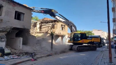 Edirne Keşan’da metruklara yıkım