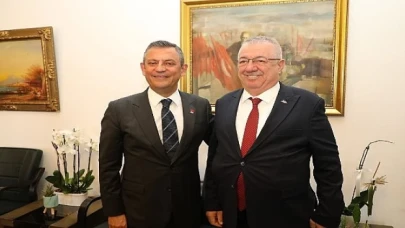 Edremit Belediye Başkanı Mehmet Ertaş Ankara’da CHP Genel Başkanı Özgür Özel ile görüştü