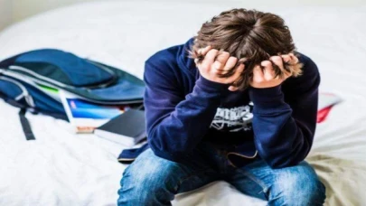 Ergenlikte depresyona dikkat!