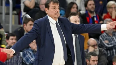 Ergin Ataman'dan sert açıklama: 'Küçük insanların yaşattığı önemsiz şeylerle ilgili konuşmak istemiyorum; Fenerbahçe'yi temsil etmiyorlar
