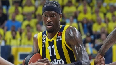 Fenerbahçe Beko'dan Hayes-Davis, THY Avrupa Ligi'nde sezonun en iyi 5'ine girdi