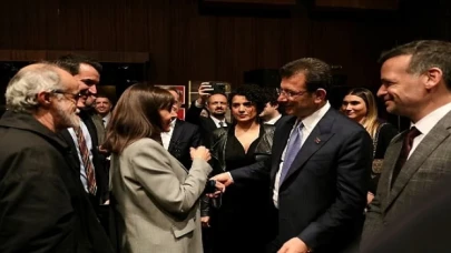 İBB Başkanı Ekrem İmamoğlu, Paris ziyaretinin ilk gününün akşamında, Avrupa Sosyalist Partisi özel oturumuna katıldı