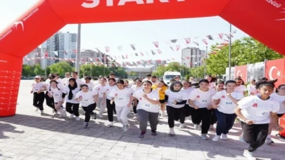 İstanbul Beylikdüzülü gençler Ata’ya koştu!