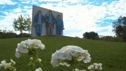 İzmir Güzelbahçe’de üç fidan türkülerle anılacak