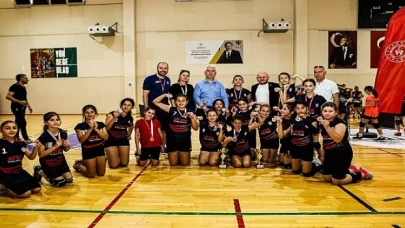 İzmir’de ilk defa yapılan Aliağa’nın ev sahipliğinde düzenlenen Kuzey Ege Spor Oyunları’na Bergama damga vurdu