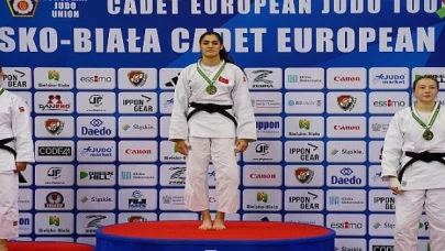 Judocumuz Sinem Başarılarına Bir Yenisini Daha Ekledi