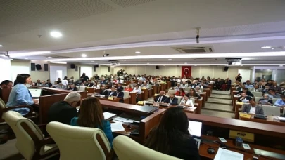 Karabağlar Belediye Meclisi Mayıs Ayı toplantısını gerçekleştirdi: Nisan ayı faaliyetleri paylaşıldı