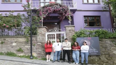 Kocaeli’de üniversitelilerden ’Zübeyde Hanım Konağı’na yakın mercek