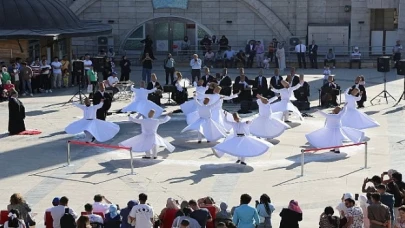 Konya Büyükşehir Belediyesi tarafından Karabük Üniversitesi’nde Sema Ayin-i Şerifi icra edildi
