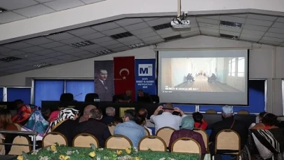 Konya Büyükşehir’den Görme Engelliler İçin Sesli Betimlemeli Film Etkinliği