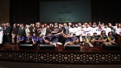 Konya’nın ’Medeniyet’li öğrencilerine ödül