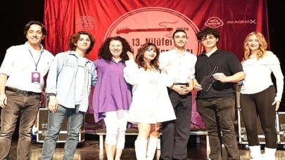 Liseli gençler müzik yetenekleriyle alkışları topladı