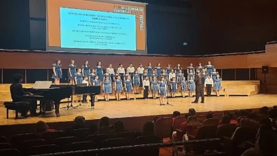 Lüleburgaz Belediyesi Çoksesli Çocuk Korosu’na İzmir’den ödül