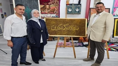 Maneviyat Yüklü Sergi Gölcük Belediyesi Sanat Galerisi’nde Açıldı