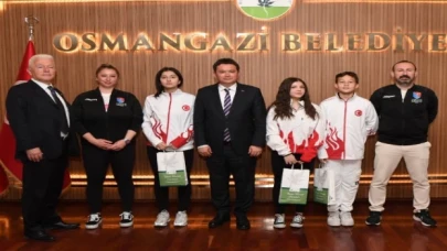 Şampiyon sporculardan Bursa Osmangazi’ye ziyaret