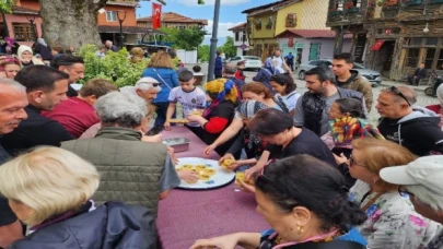 Türk Mutfağı Haftası’nda Gölcük’ten geleneksel tatlı ikramı