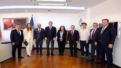 Türkiye Barolar Birliği Başkanlarından Aydın Büyükşehir Belediye Başkanı Özlem Çerçioğlu’na nezaket ziyaretinde bulundu