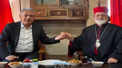 Vali Tuncay Akkoyun’dan Süryanilere Paskalya ziyareti