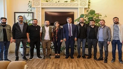 Van Büyükşehir Belediyesi Eşbaşkanları Abdullah Zeydan ve Neslihan Şedal’e tebrik ziyaretleri devam ediyor