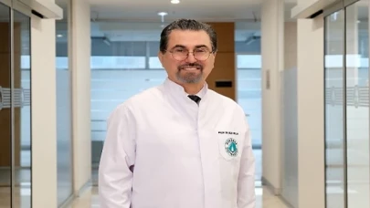 Yaşlanmayla ağız ve diş problemleri artıyor! Tükürük azalması ve ağız kuruluğu yaşlılarda daha sık görülüyor!