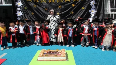 Yeşilli Zübeyde Hanım Anaokulu’nda mezuniyet töreni düzenlendi