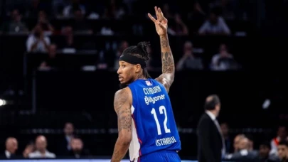 Anadolu Efes, Will Clyburn'e veda etti