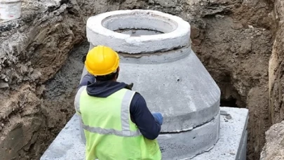 Aydın Büyükşehir Belediyesi Su ve Kanalizasyon İdaresi Genel Müdürlüğü (ASKİ) ekipleri Söke ilçesinde de altyapı çalışmalarını tüm hızıyla sürdürüyor.