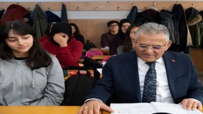 Başkan Büyükkılıç’tan öğrencilere LGS morali
