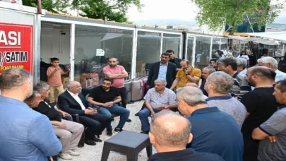 Başkan Er, Konteyner Çarşılarda hizmet veren esnafları ziyaret etti