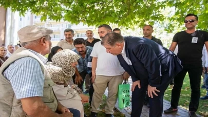 Başkan Tugay orman işçisi Serkan Topkaya’nın  cenazesine katıldı