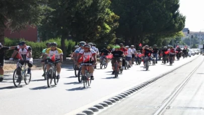 Bisiklet Korteji İzmit sokaklarına renk kattı