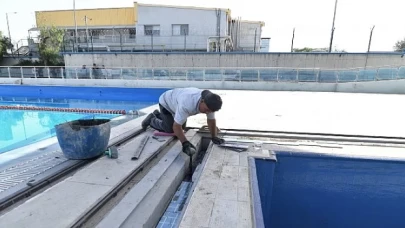 Bornova’da açık havuz yaza hazır