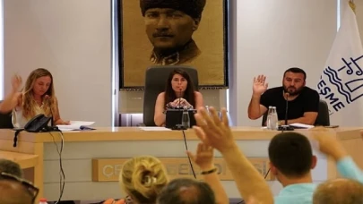 Çeşme Belediyesi Haziran Ayı Meclis Toplantısı, Çeşme Belediye Başkanı Lal Denizli’nin başkanlığında, Belediye Meclis Salonu’nda gerçekleştirildi