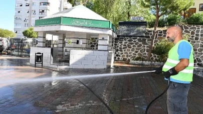 Çiğli Belediyesi Bayram Öncesi İbadethane Temizliğini Artırdı