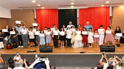 Çiğlili Kursiyerlerden Muhteşem Konser