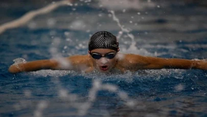 Çocuklar yaz tatilini yüzerek geçirecek